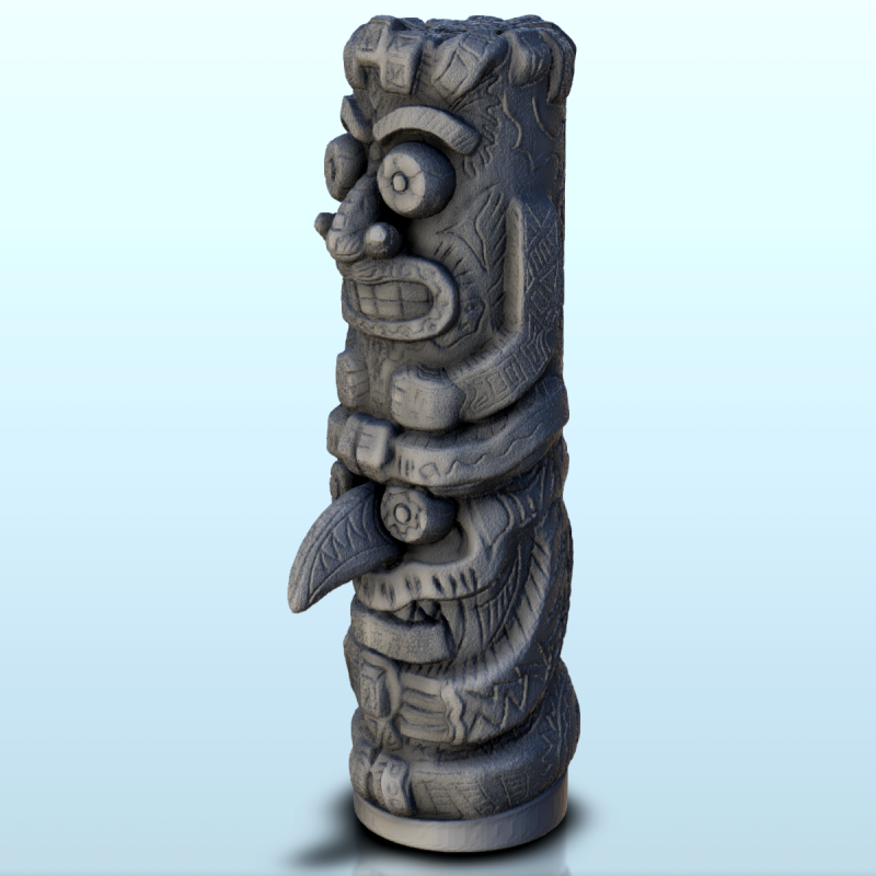 Totem pole with mythical animals (1)