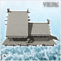 Hall de ville viking sur plate-forme en bois avec escalier d'accès (6)