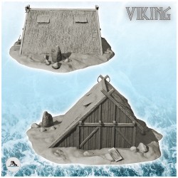 Maison viking avec toit pentu et crâne de bélier (13)