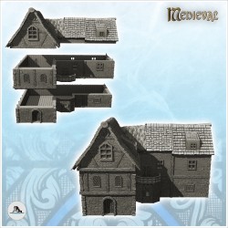 Maison médiévale avec balcon et toit mixte en chaume et ardoises (23)
