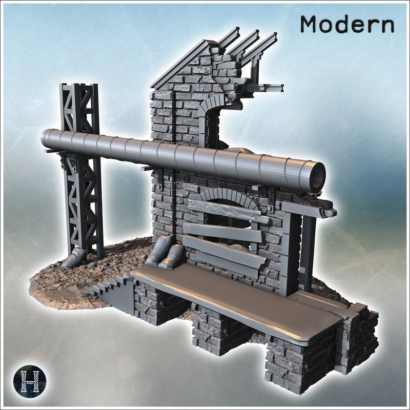 Bâtiment de trois étages avec fenêtres cintrées, murs manquants et structure intérieure exposée (12)