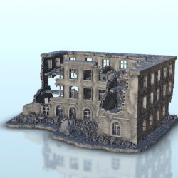 Grand immeuble urbain en ruine 22